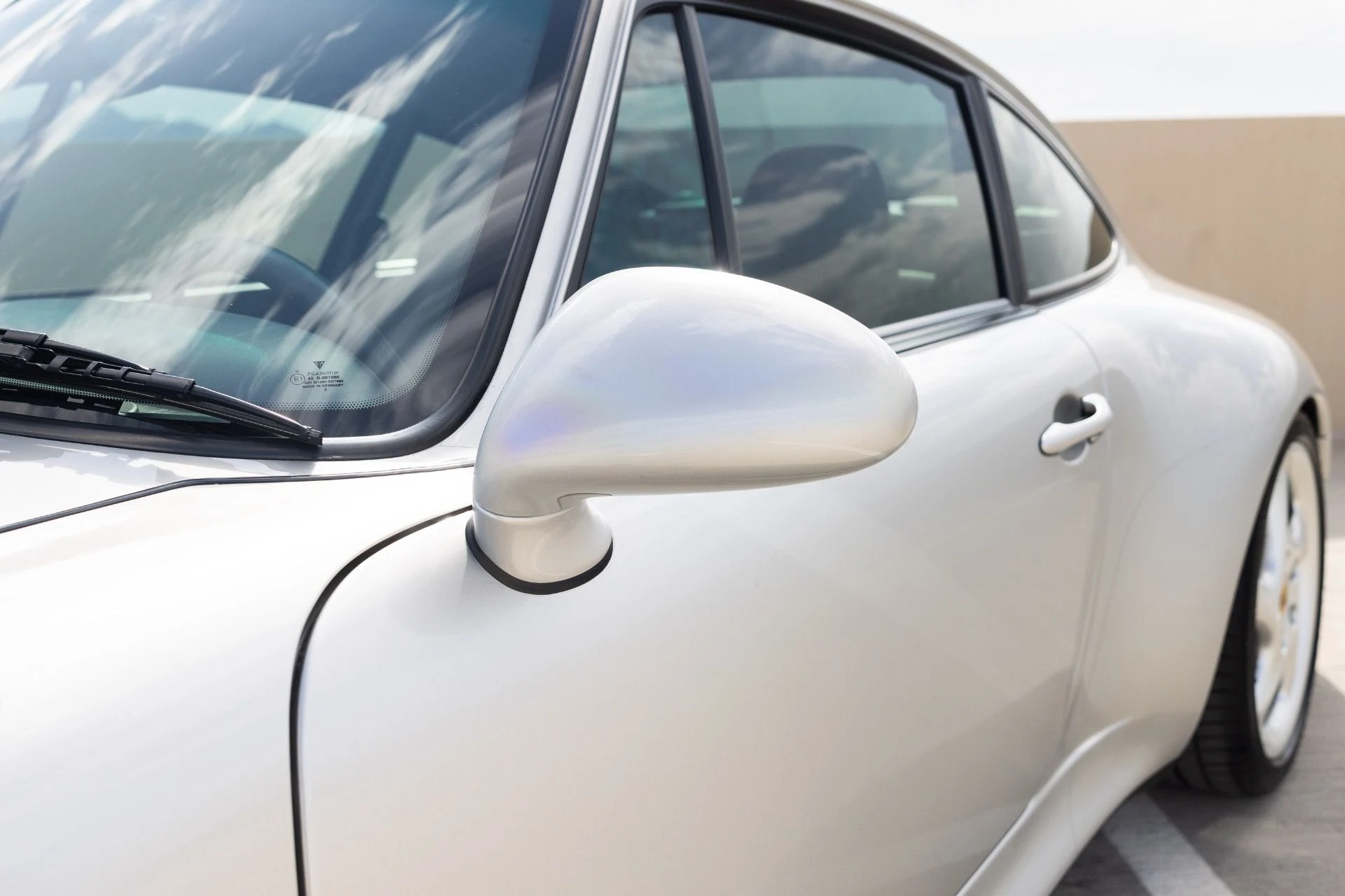 mph014_2457340769_Used_1997_Porsche_911_Carrera_4_S_1785969138_4fd6c0b056