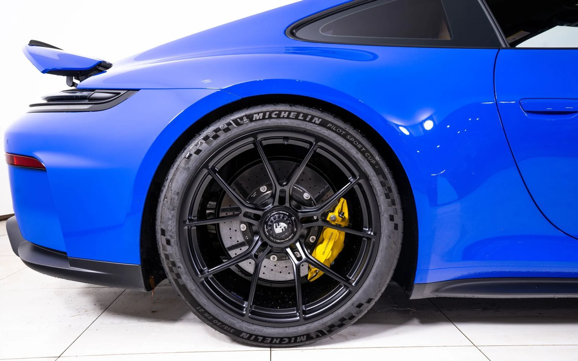 mph014_2460493074_e2c0984910fbeeb6aa5155ab8c88879ax_5231ac8174