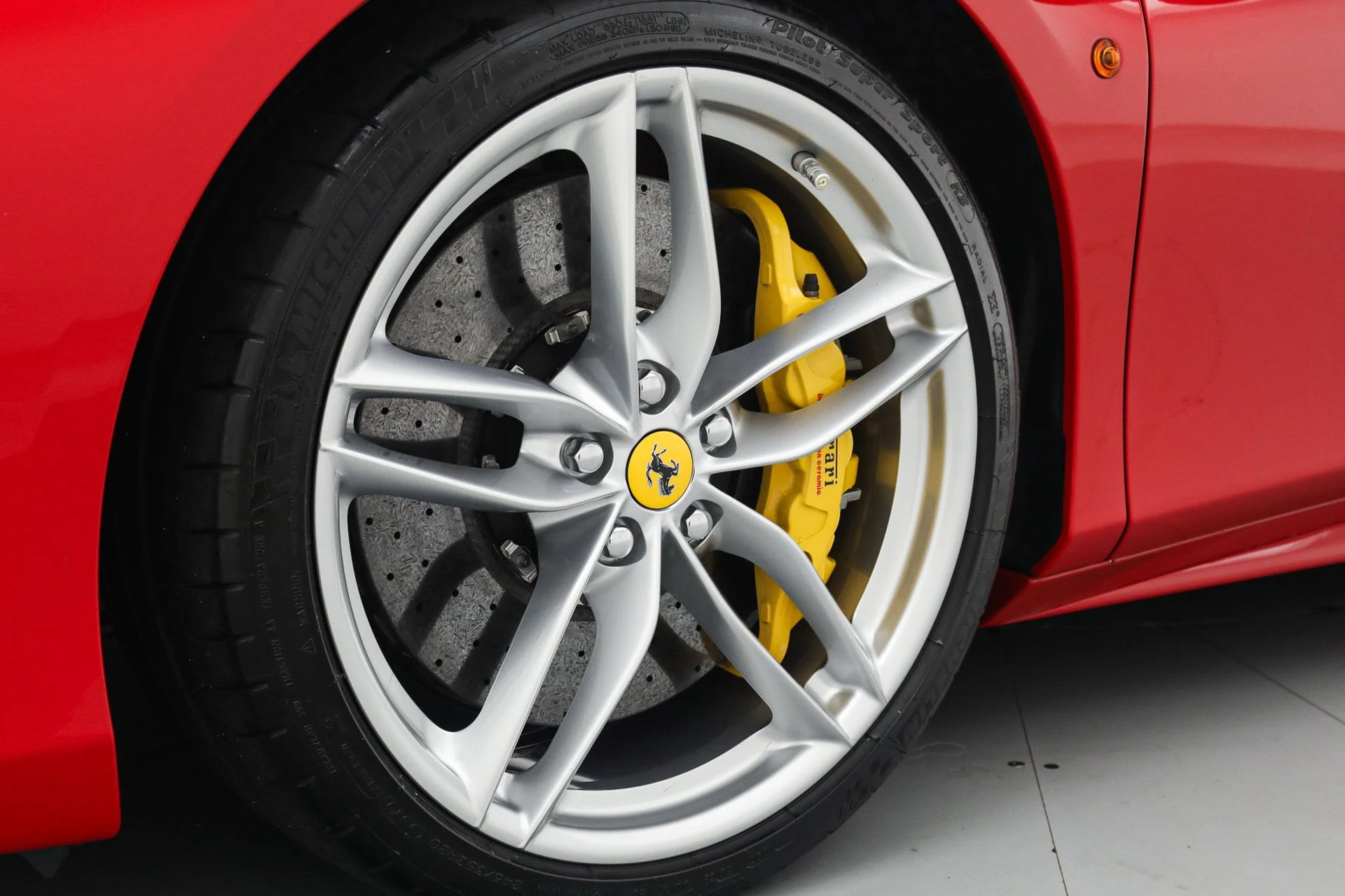 mph014_2461417341_5b7edd921981e59fed43e0d1a619a284_6185f2c125