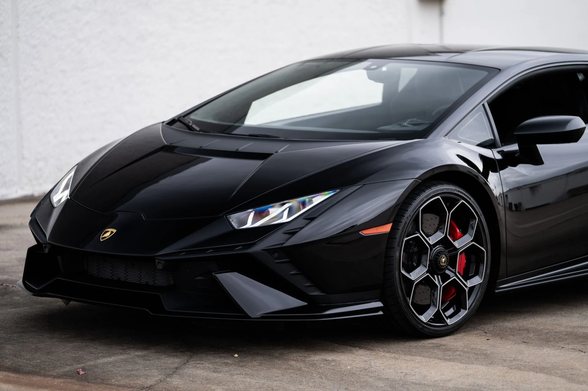 mph014_2466147626_Used_2023_Lamborghini_Huracan_Tecnica_1768943844_9e8610608d