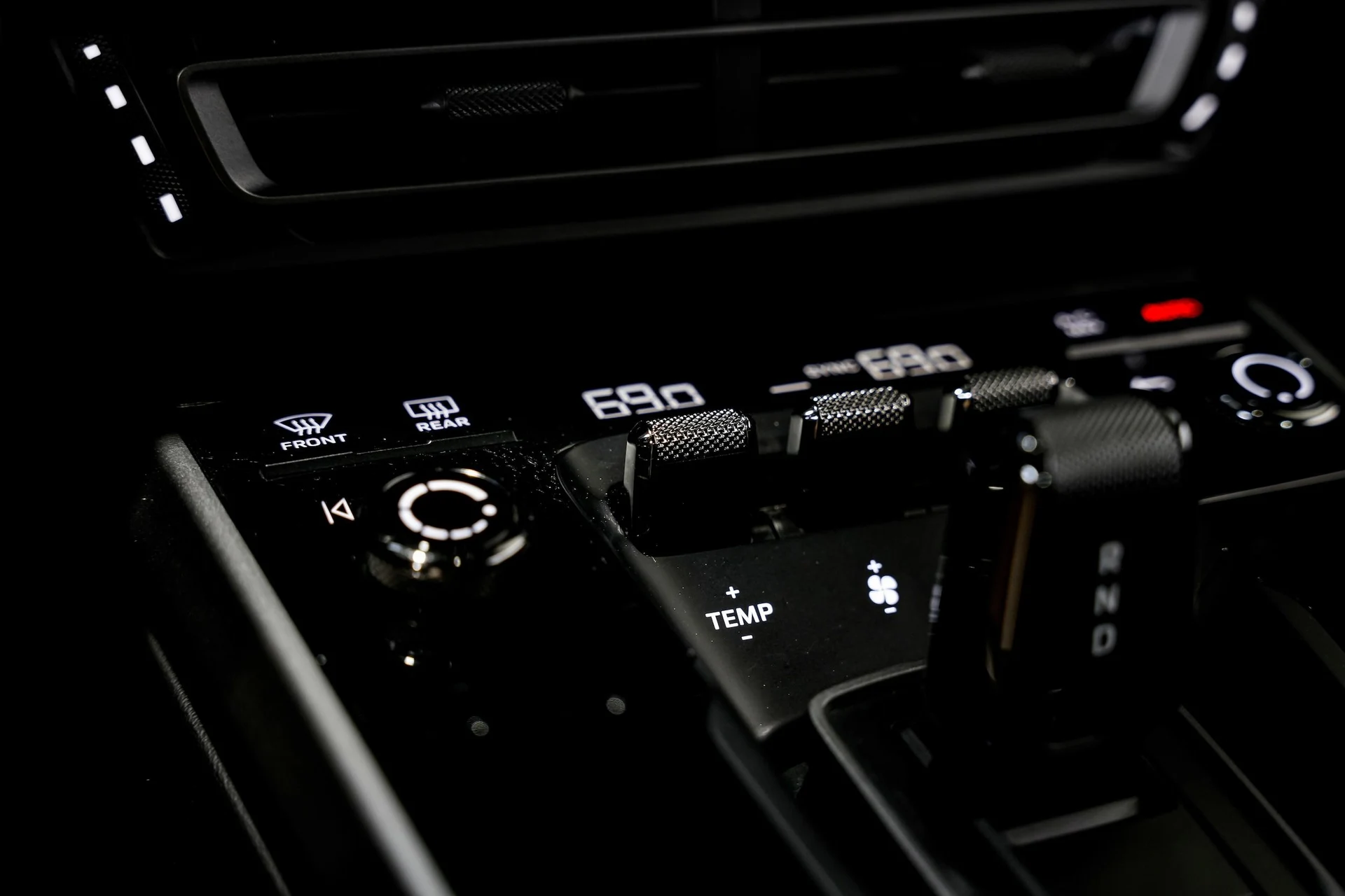 mph014_2468560101_52846d6c6411b389eaf2d087b427aa6ax_a58df81892