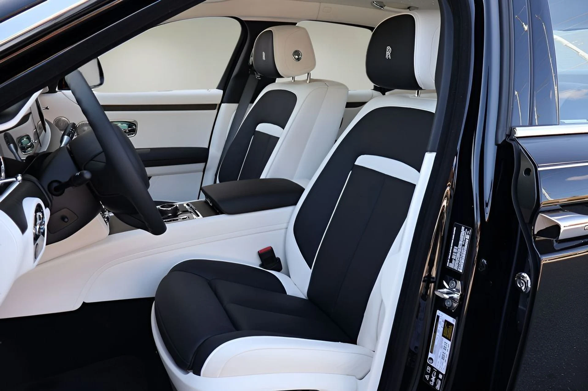 mph014_247311107_15_5a7629f6d0