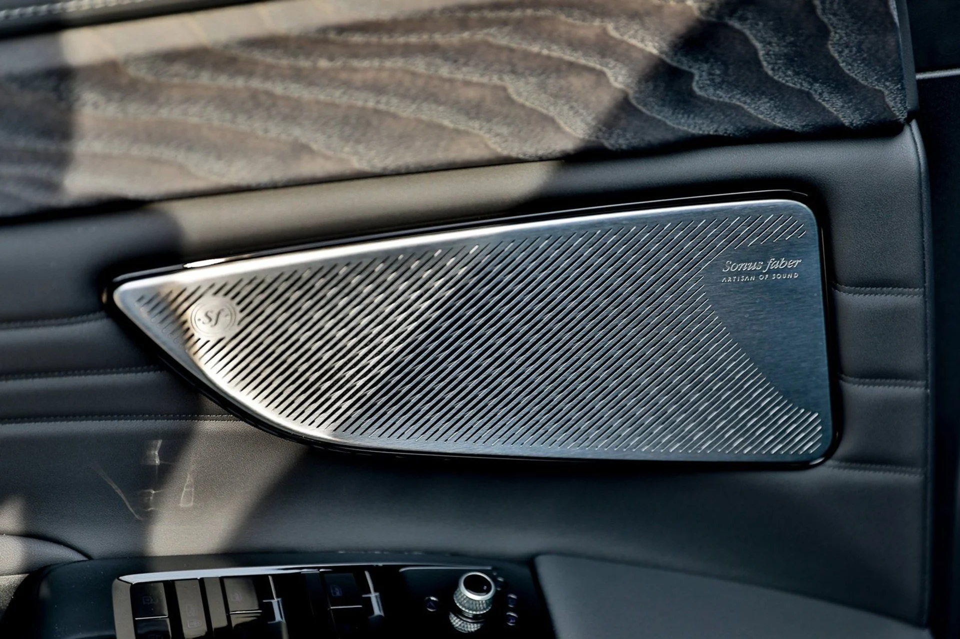 mph014_2477287540_7365531e862246f39a7db884398e0467_f57cbe2b06