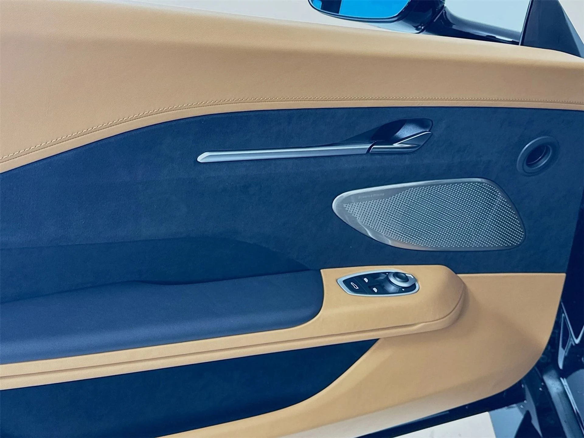 mph014_2477342010_70dc6bdcb3b1389d781e65c9f87423dax_56c50c1f60