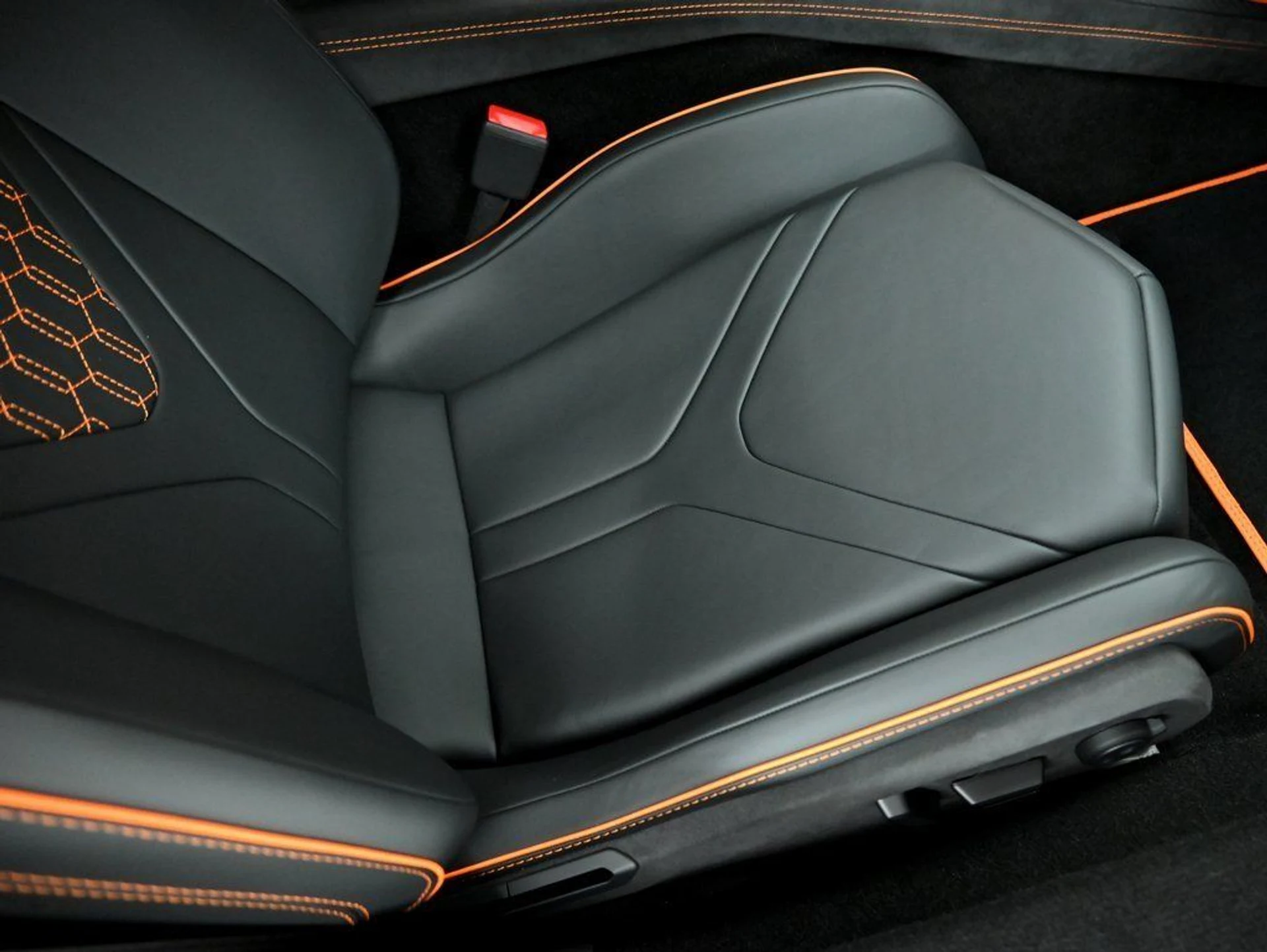 mph014_2477529088_5a8cb0cec1fcd0e2ecd63a21e290924a_b5e1884061