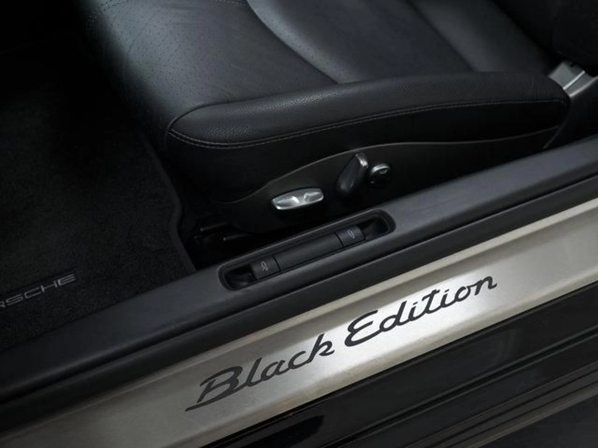 mph014_2478806204_w9_JEV_Pdva_Mi_Lz_Dl_GV_Ja_N1_GIZ_Ol0_03950115b3