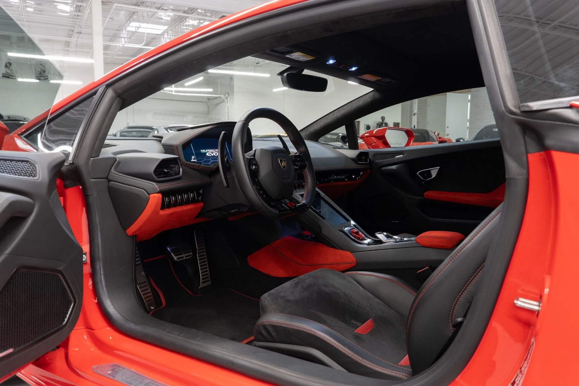 mph014_2482249456_Used_2020_Lamborghini_Huracan_EVO_1787867909_71de5e0711
