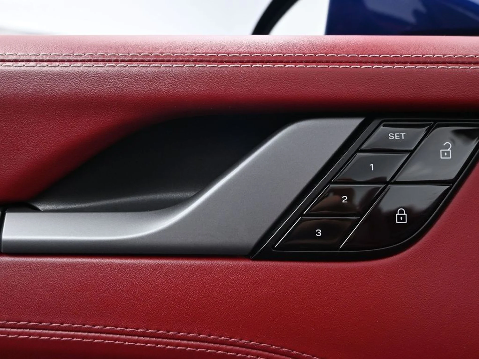 mph014_2483925823_11b934cac19158b8f6acc463be53cc43x_15dbcaac19