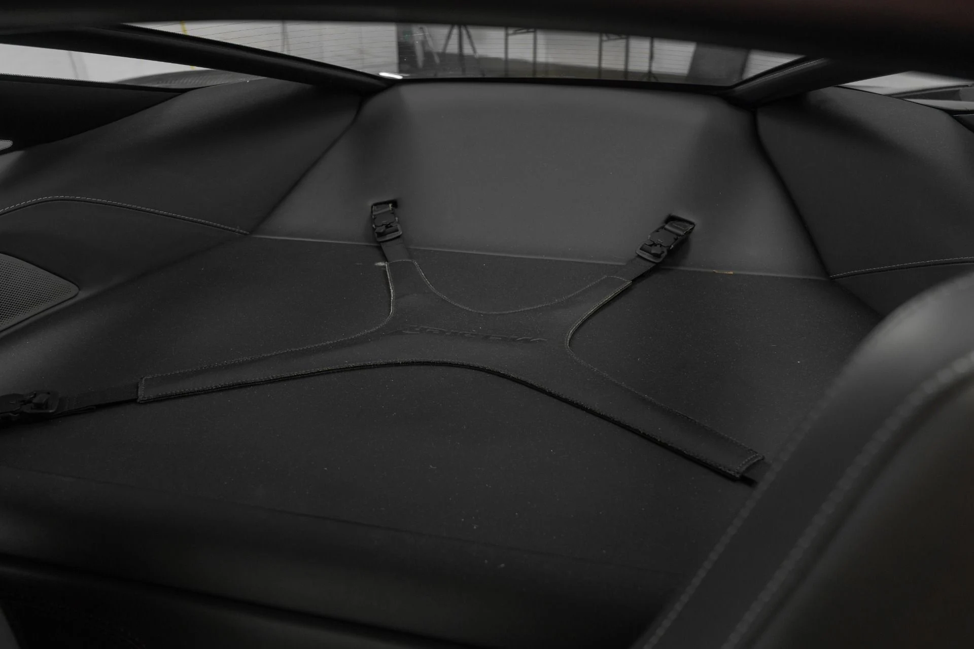 mph014_2490979007_Used_2019_Mc_Laren_720_S_Luxury_MSO_paint_color_Gorilla_Glass_Roof_Carbon_Packs_1_and_2_1765568029_2177aca6ee