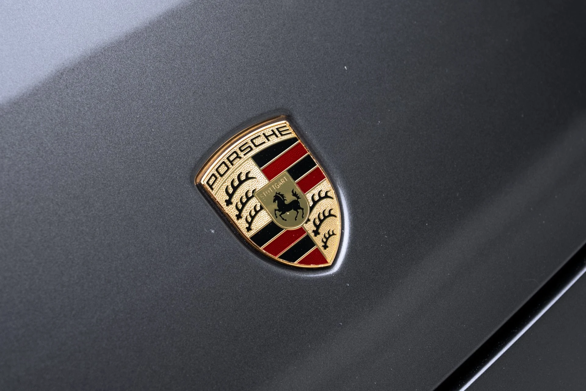 mph014_2497457740_Used_2020_Porsche_911_Carrera_1775067552_0d4894784e