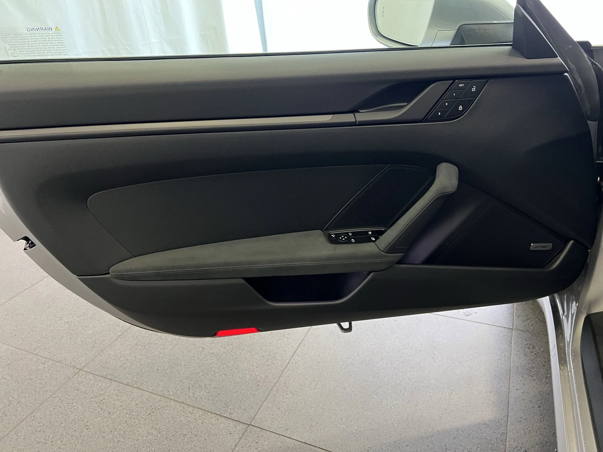 mph014_2502621555_550e38b078e48bb0d967662d42d18dbdx_83e78a32a5