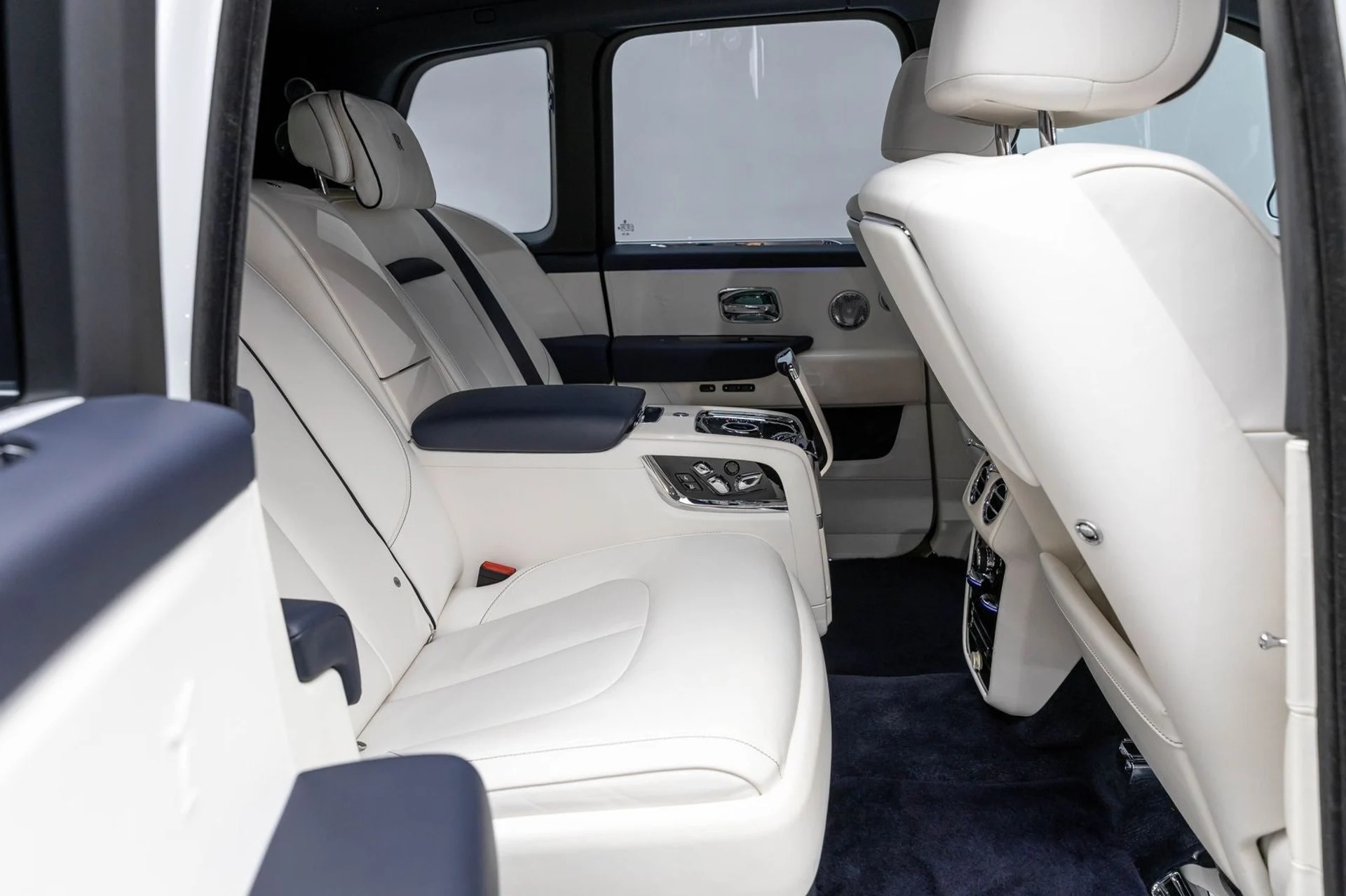 mph014_2503959934_15_5feb520c1a