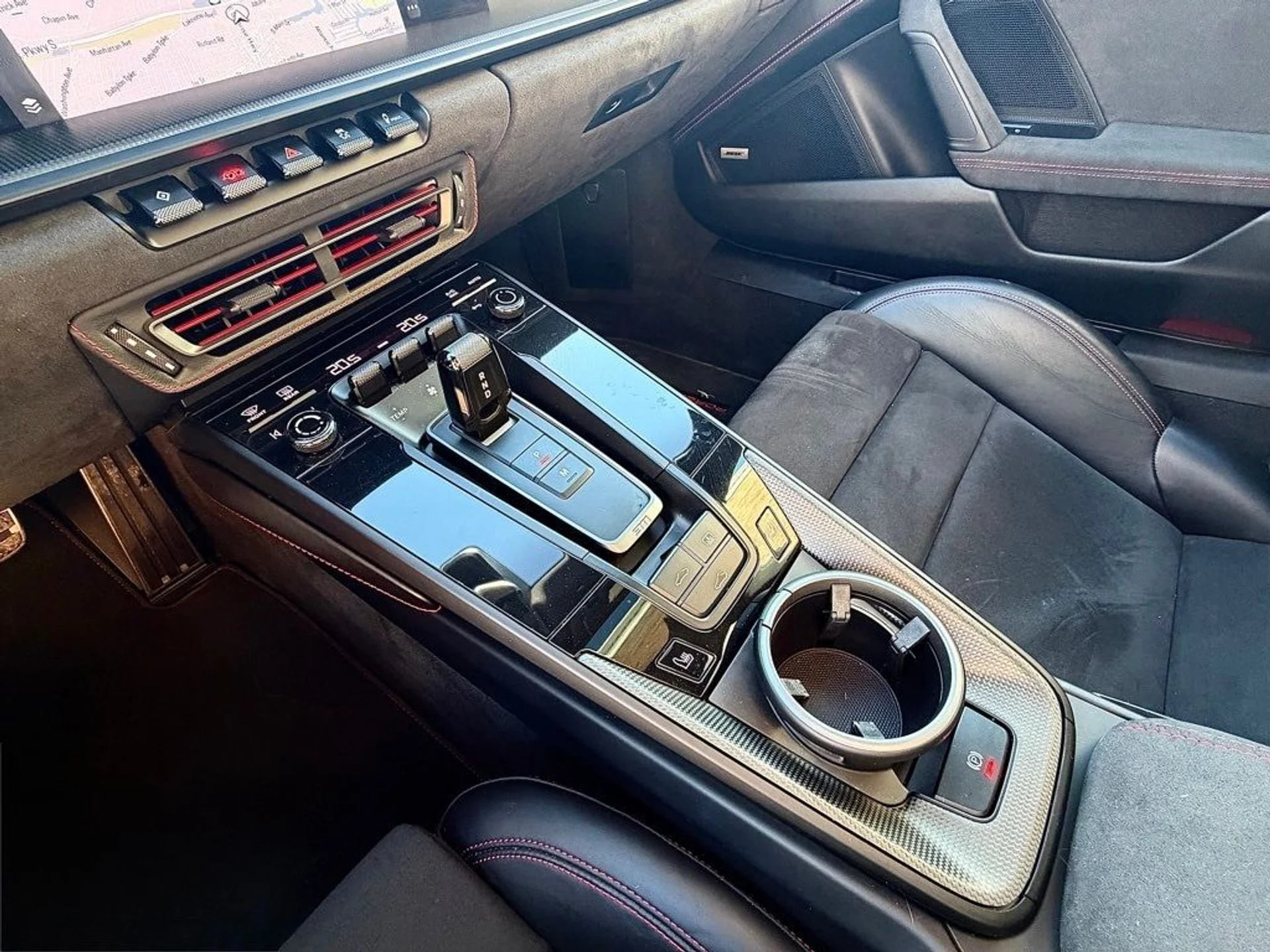 mph014_2506991036_392a8beea3d4193bc2fdefe49c7172b0x_d5b6096d75