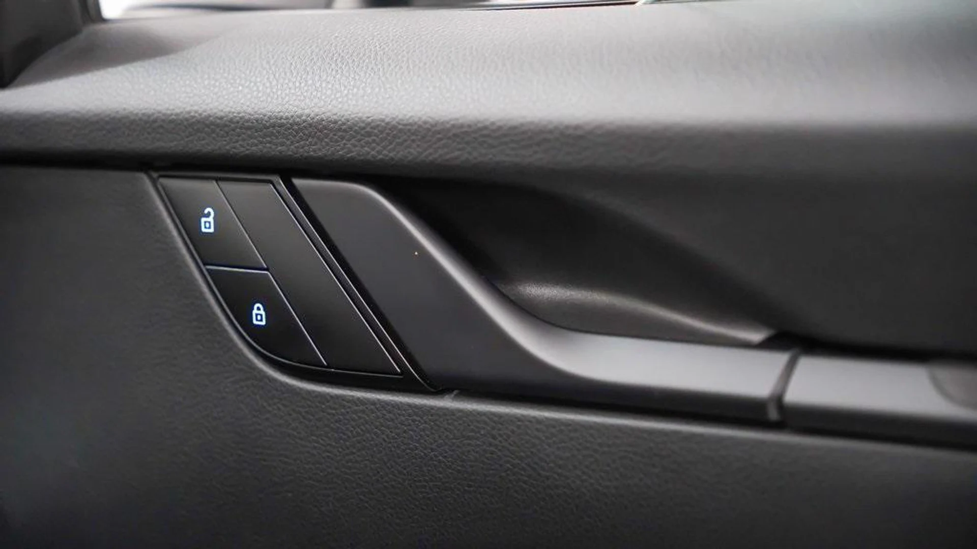 mph014_2514581988_nl5_Ru_D2fp_C_u78a_VIL_4_PY_Uy_Zu48_0ebd89e7a7