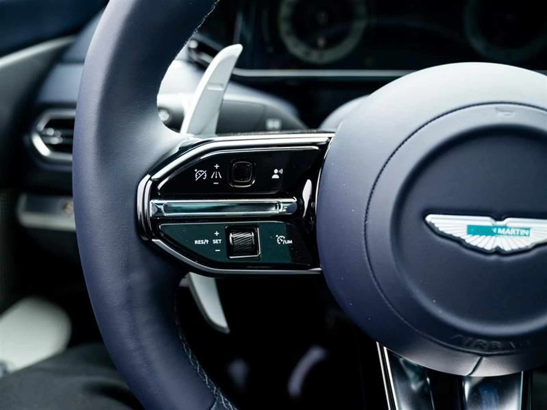 mph014_25273732_ouvnyzbr_7c101be04d