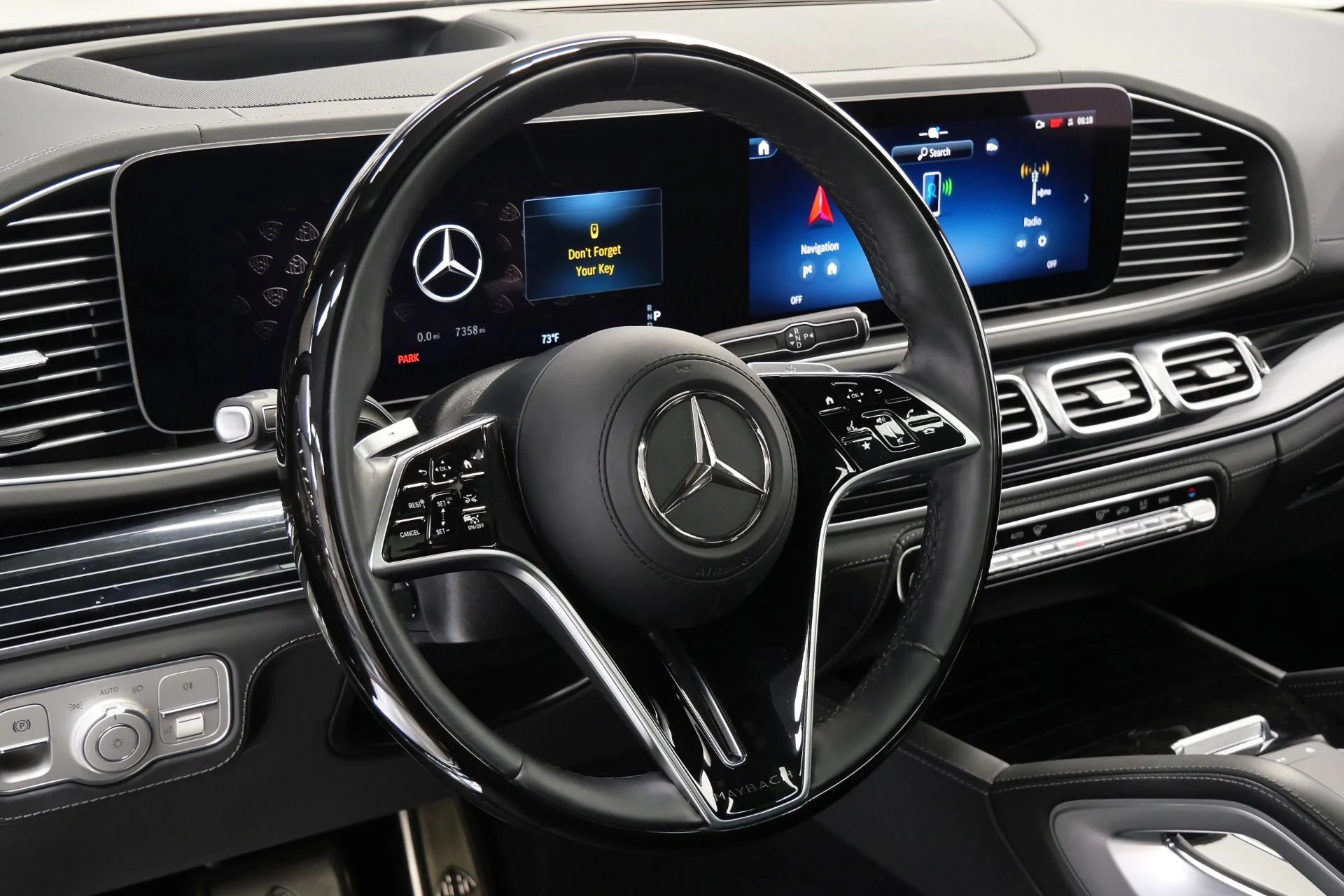 mph014_2530299_Used_2025_Mercedes_Benz_Maybach_GLS_600_4_MATIC_Monoblock_Wheels_4_Seat_Configuration_Rear_Entertainment_1776793710_86f7b7c7fe