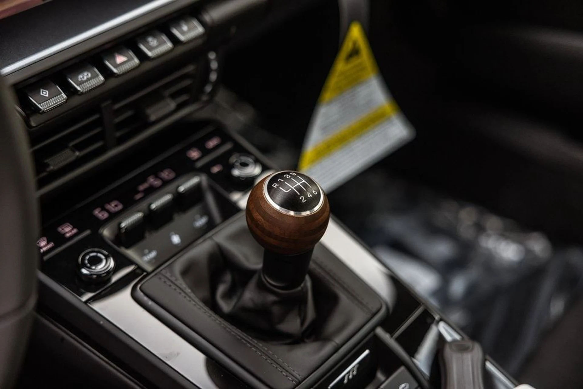 mph014_254210853_7c2e11100c1fe1161427eee6d88ef0e4x_6938a4442e