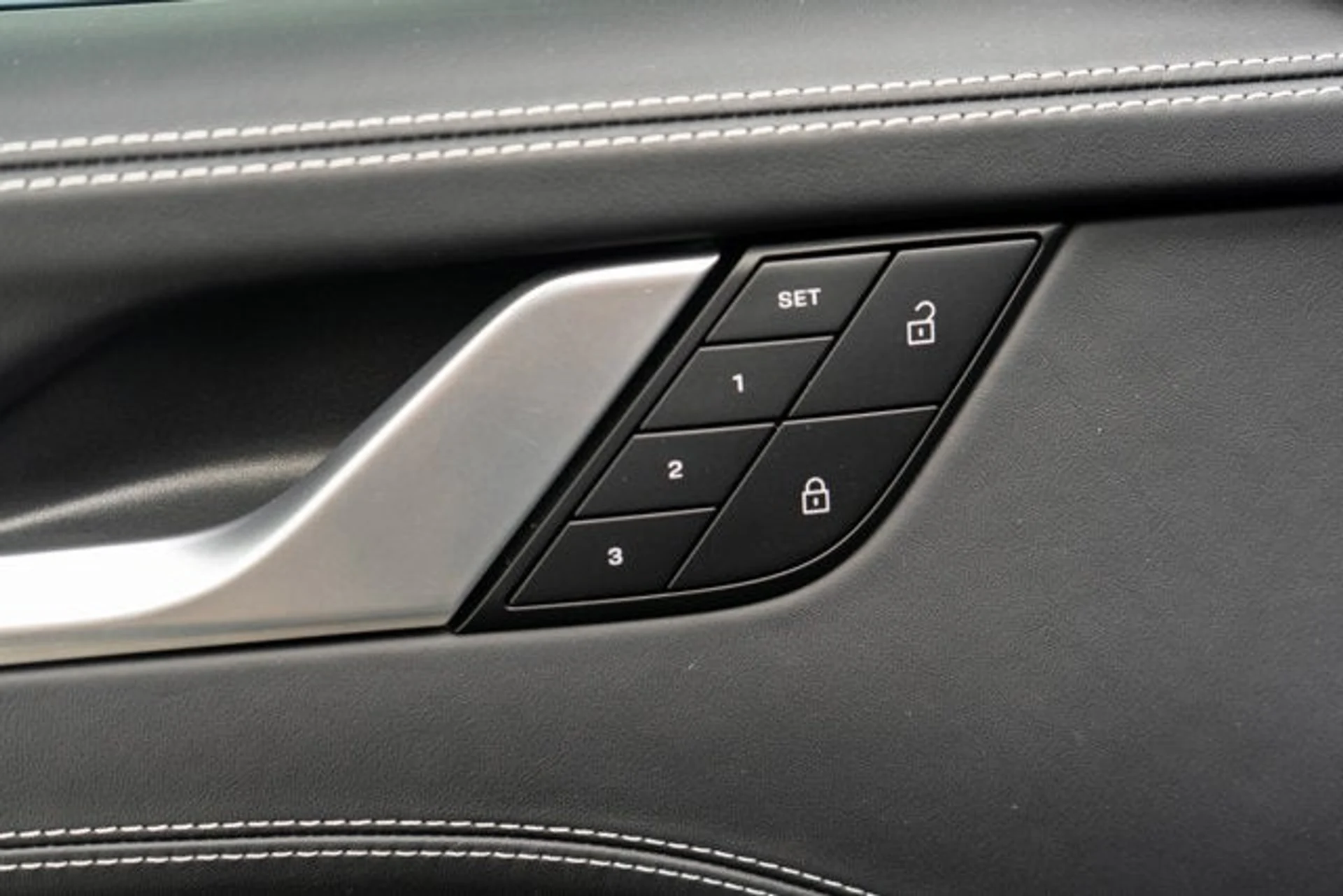 mph014_2551043817_15_3a8bd4da24