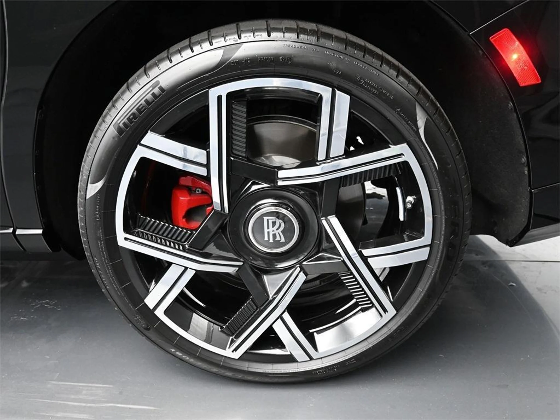 mph014_255137629_C_Qrjk_MP_8r_J_Di_Eyg_T284e_SYP_7y4_d5e3914731