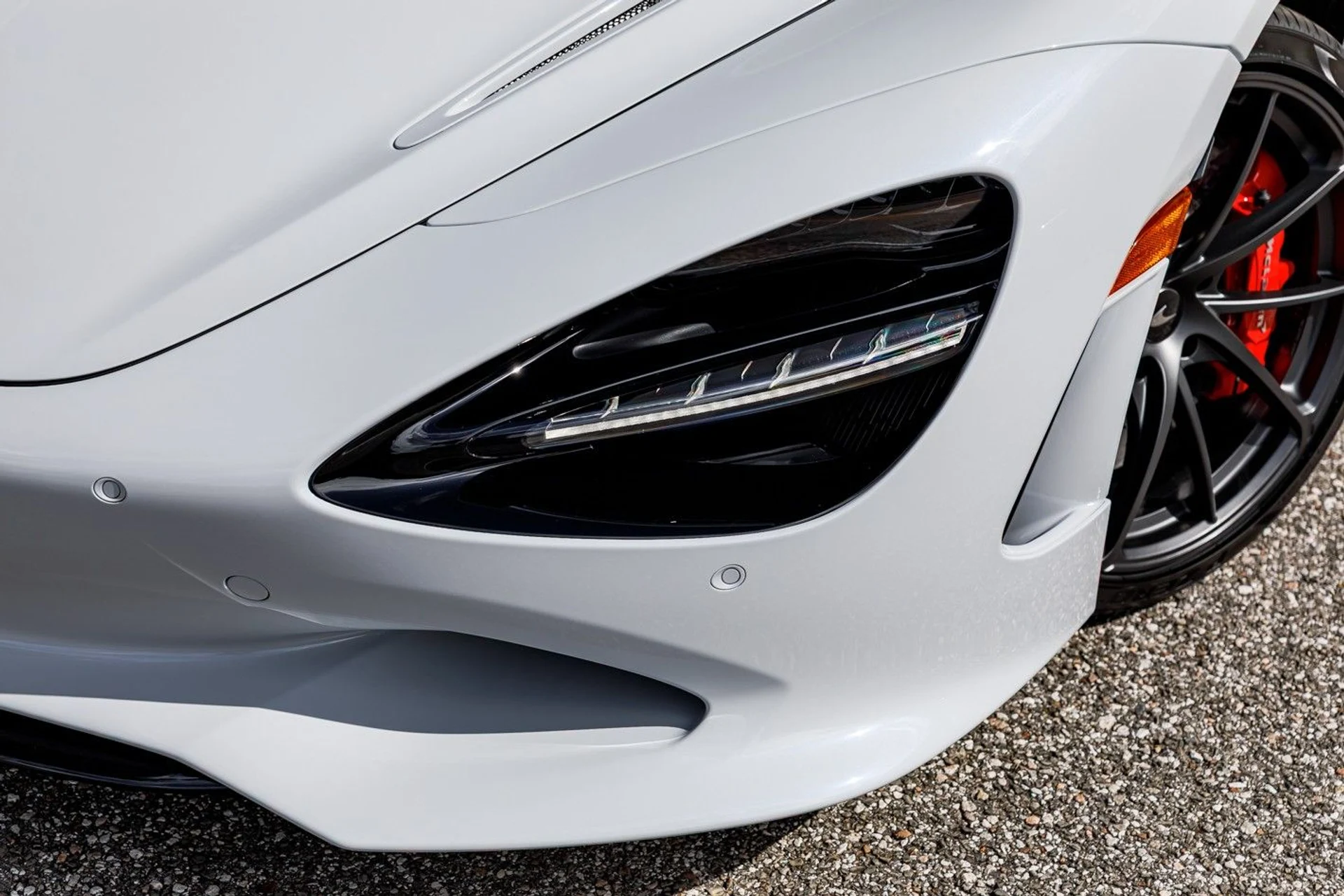 mph014_2556109515_616_p15_l_858bcbfc18