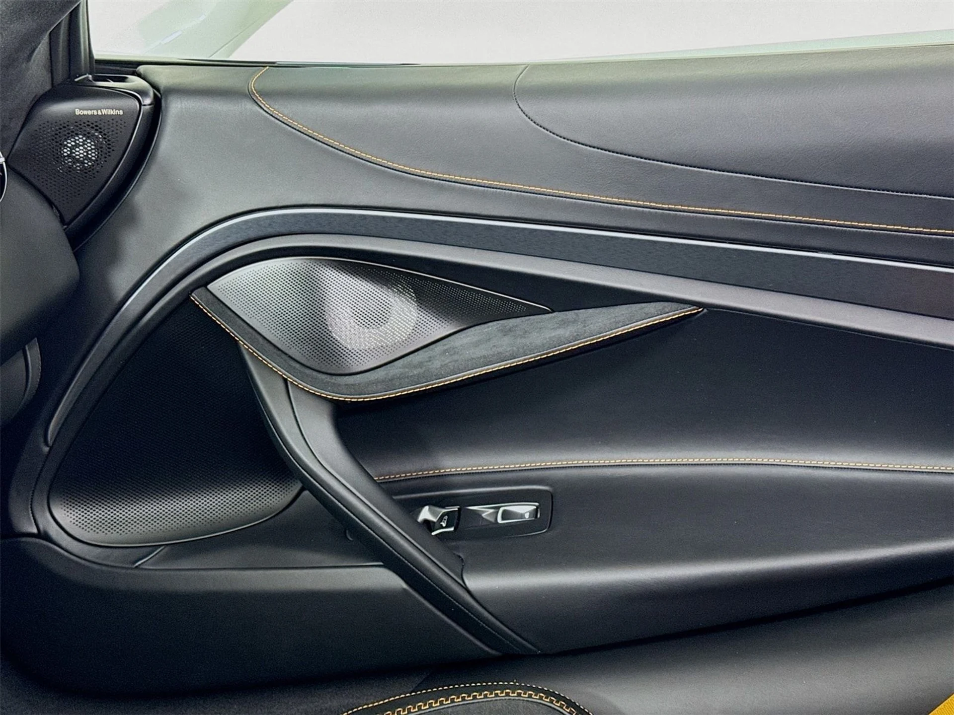 mph014_2559350351_e25103491d7d7f21285def4730224962x_0f91f4279b