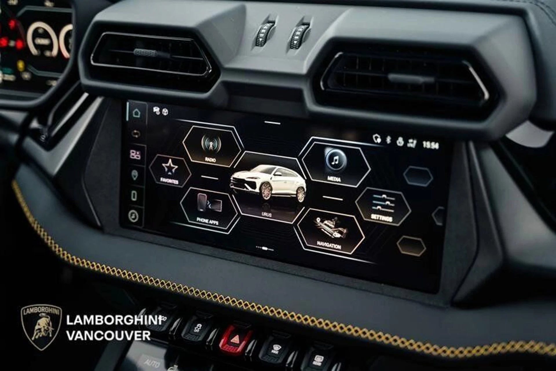 mph014_2566232191_39069072_09312_2025_lamborghini_urus_015_dc0b06030b