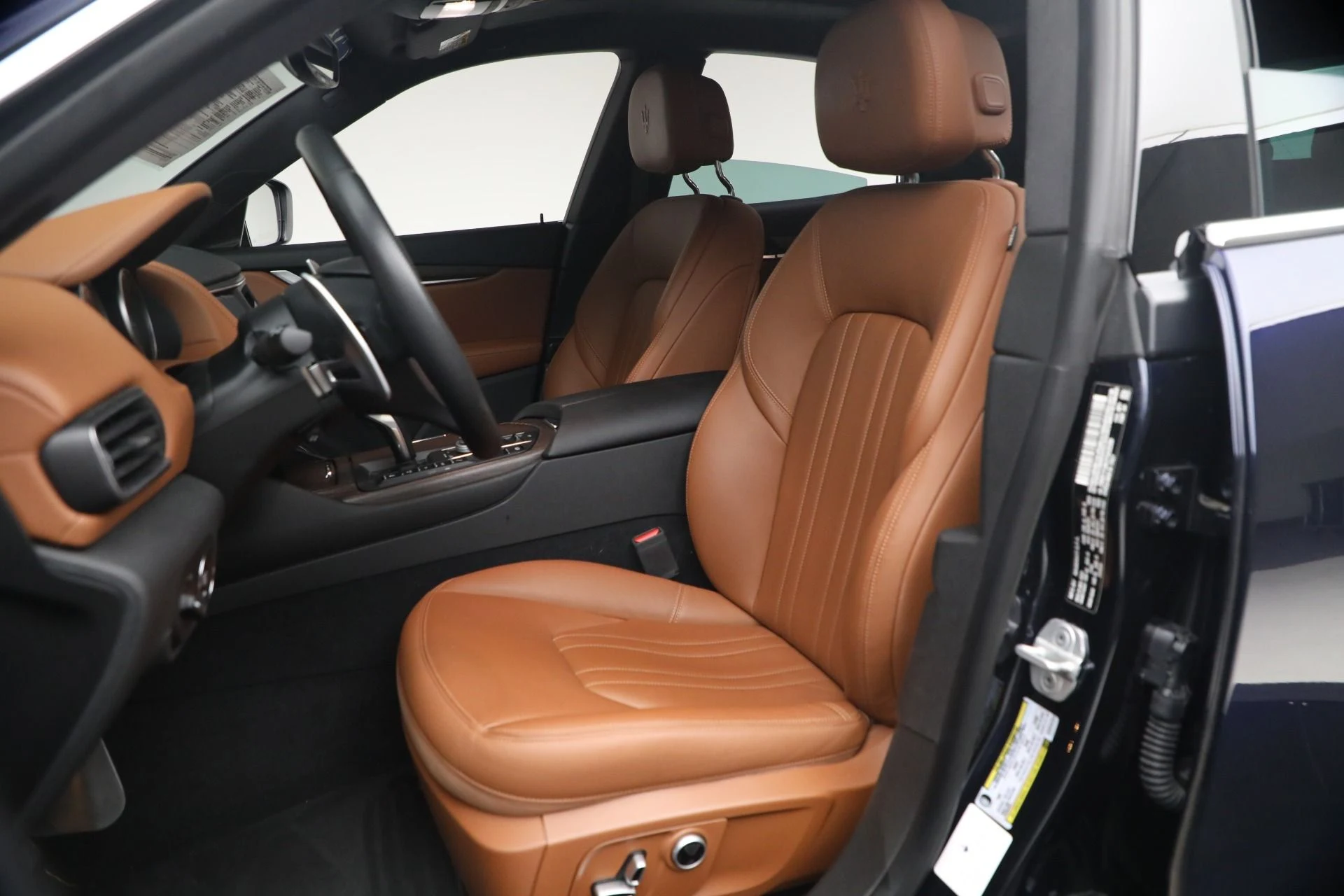 mph014_256719166_Used_2023_Maserati_Levante_Modena_1774705111_3672f8526a