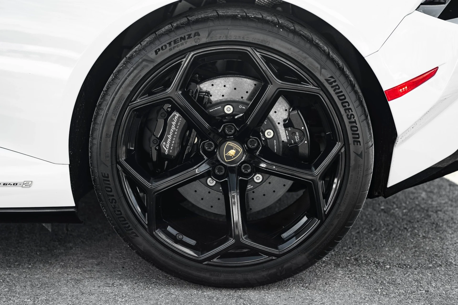 mph014_2569369468_fb51c58a525a4b418d04d20f24a48499_4930163eba