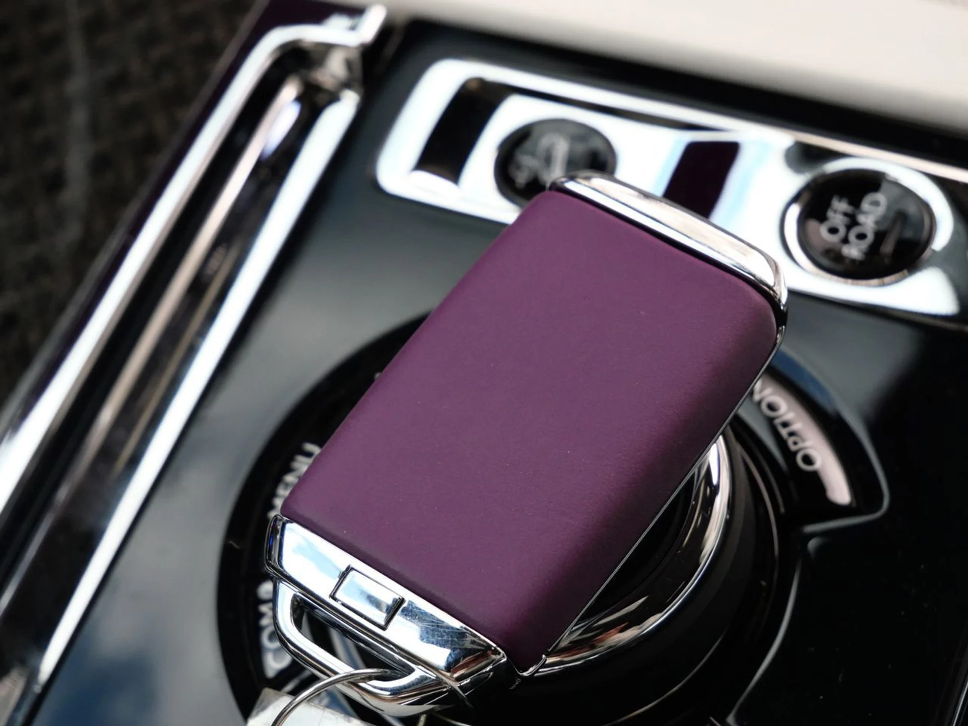 mph014_2573752208_fedb63b01c24f81f65a1e4d8ae0d3e25x_4351a3a4a7