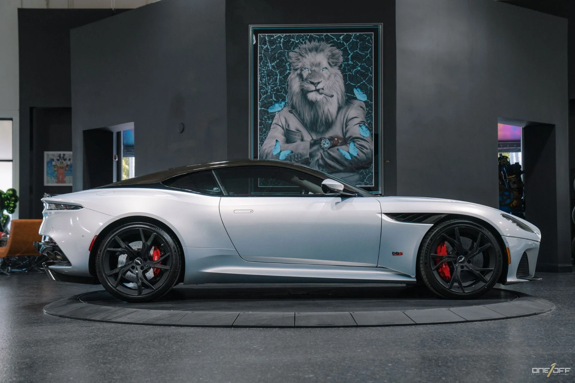 mph014_2581288409_Used_2019_Aston_Martin_DBS_Superleggera_w_Carbon_Roof_Forged_Carbon_Interior_1781651614_eaf6dd33b4