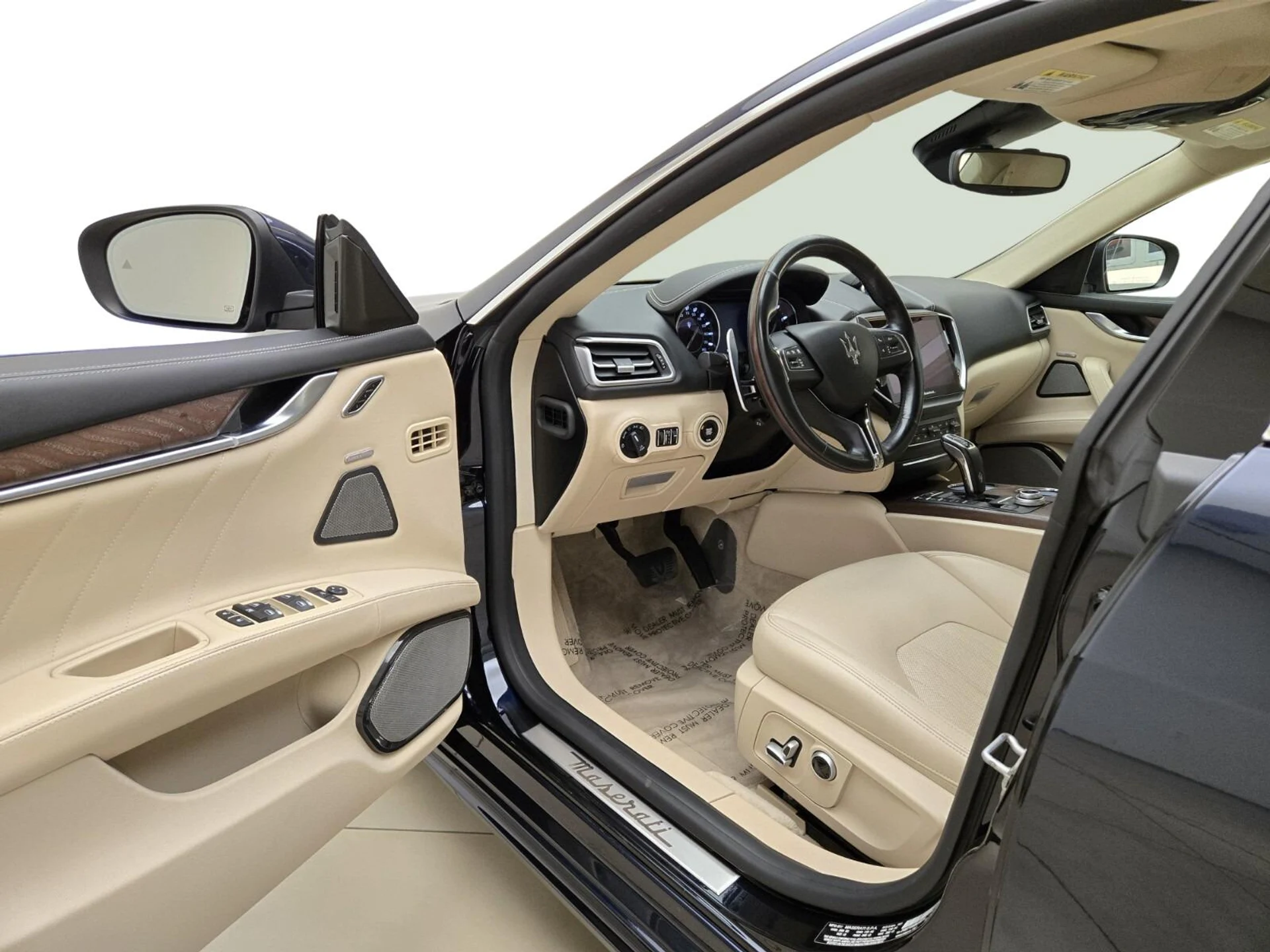 mph014_2581390458_Used_2022_Maserati_Ghibli_Modena_1772692330_c64906cbb2