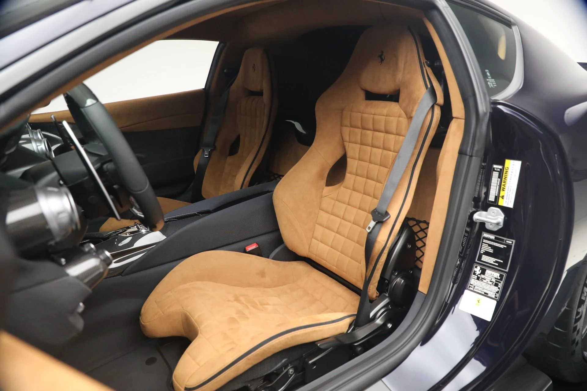 mph014_2581398935_Used_2022_Ferrari_812_Competizione_1783026088_4d45b4b1b4