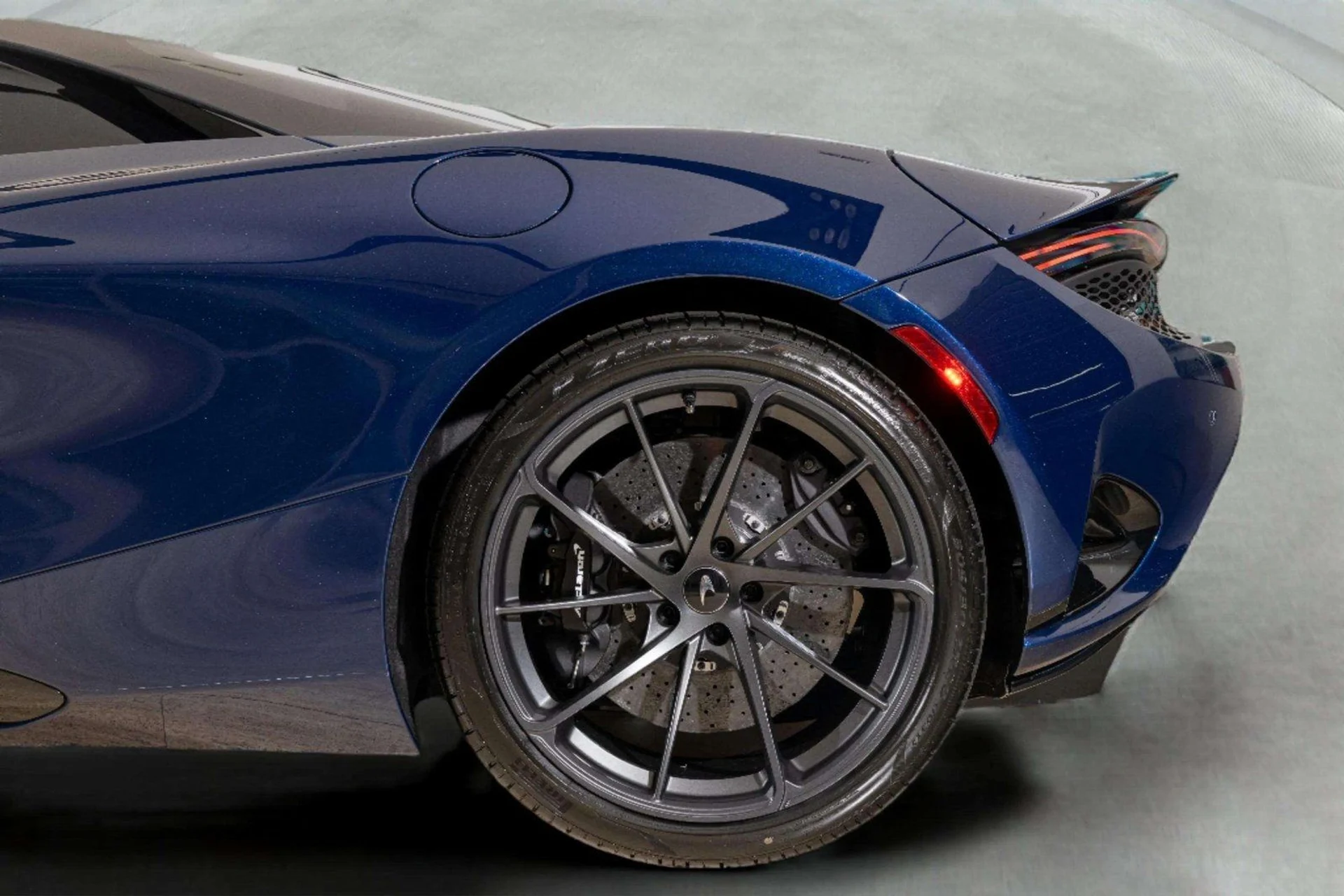 mph014_2584459339_image_15_3da5a169be