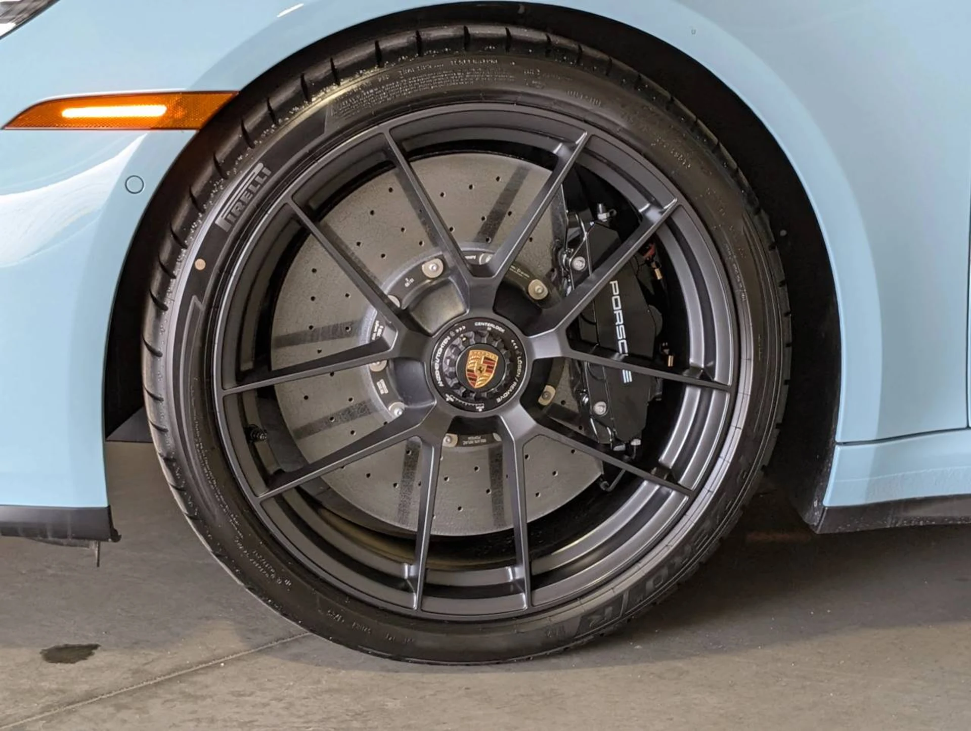 mph014_2585223012_ad130439854a75a65e91c1dde713b6ffx_efd1b5ec30