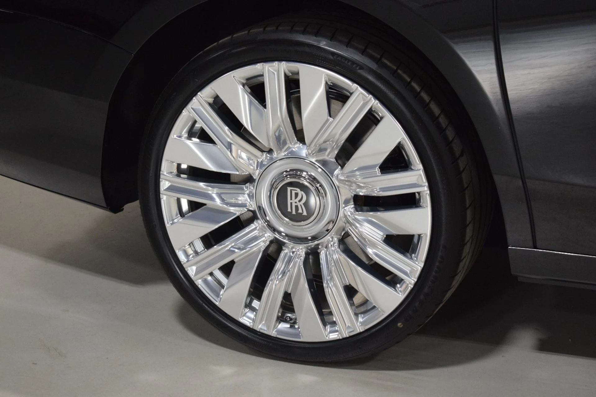 mph014_2585664242_38945e4eba73b9f9a52d00879736ef48x_f50a5ba274