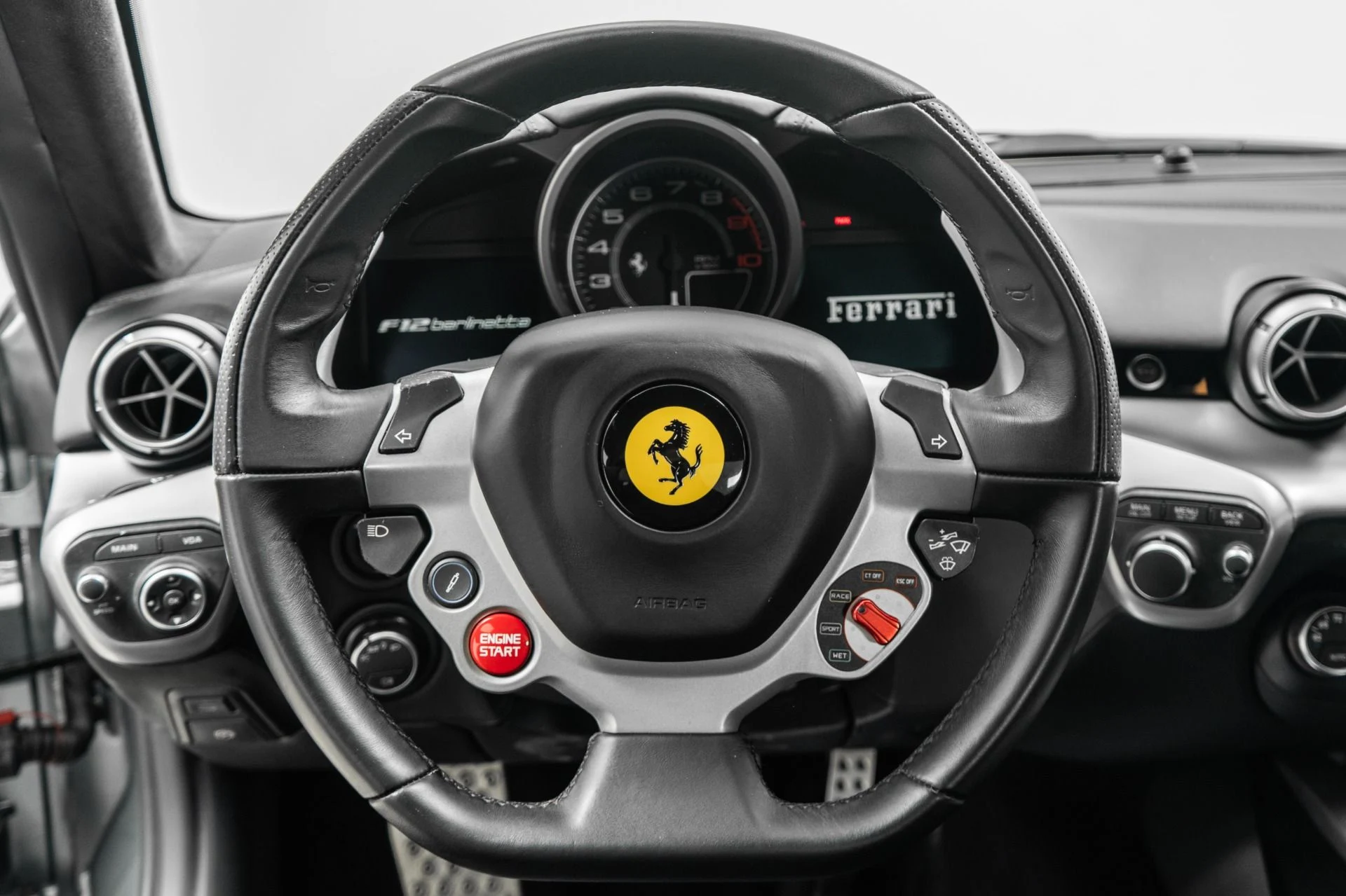 mph014_2593294736_Used_2016_Ferrari_F12berlinetta_1778185816_10cf52b9ae