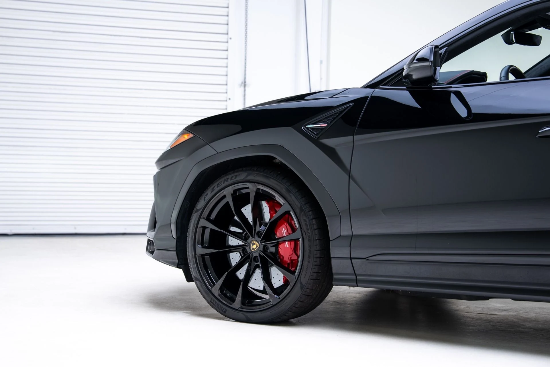 mph014_2602899842_Used_2022_Lamborghini_Urus_1769211578_8e83373648