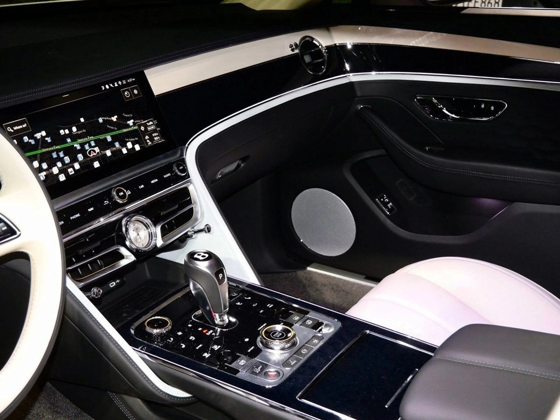 mph014_2607264416_d760cb0bb1d26545fd97557c40bbe3c0x_4d41756558