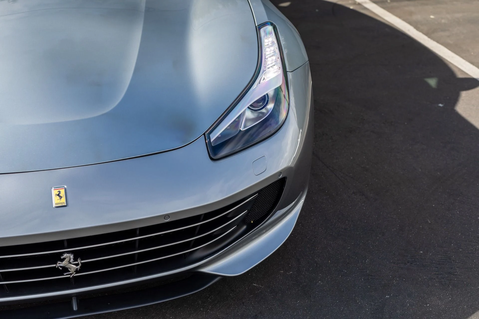 mph014_260737863_Used_2018_Ferrari_GTC_4_Lusso_T_1701305205_86a8ab6c92