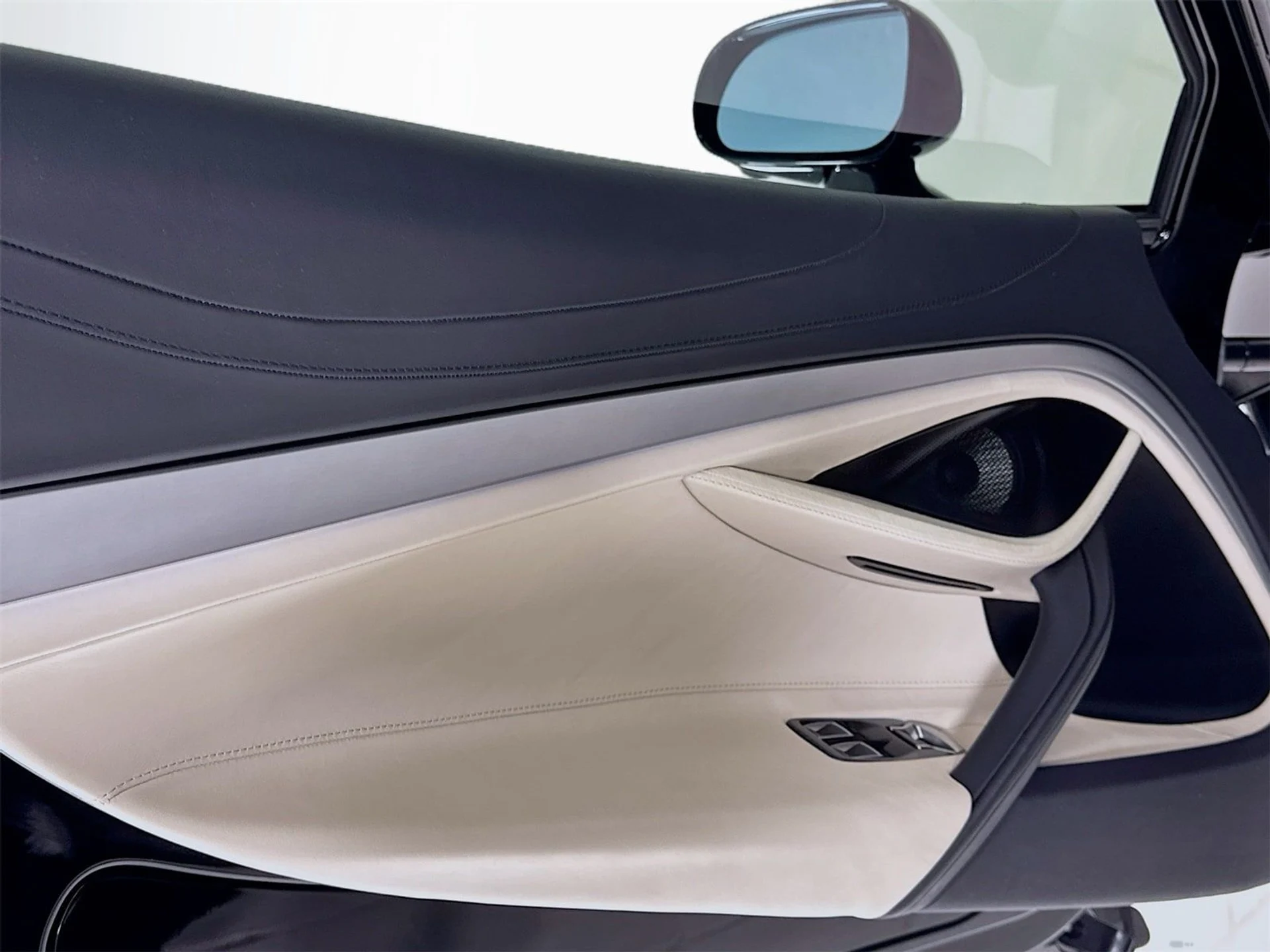 mph014_2610011108_006df61a96bf24c49781ab6bebb6719dx_cf96de91ef