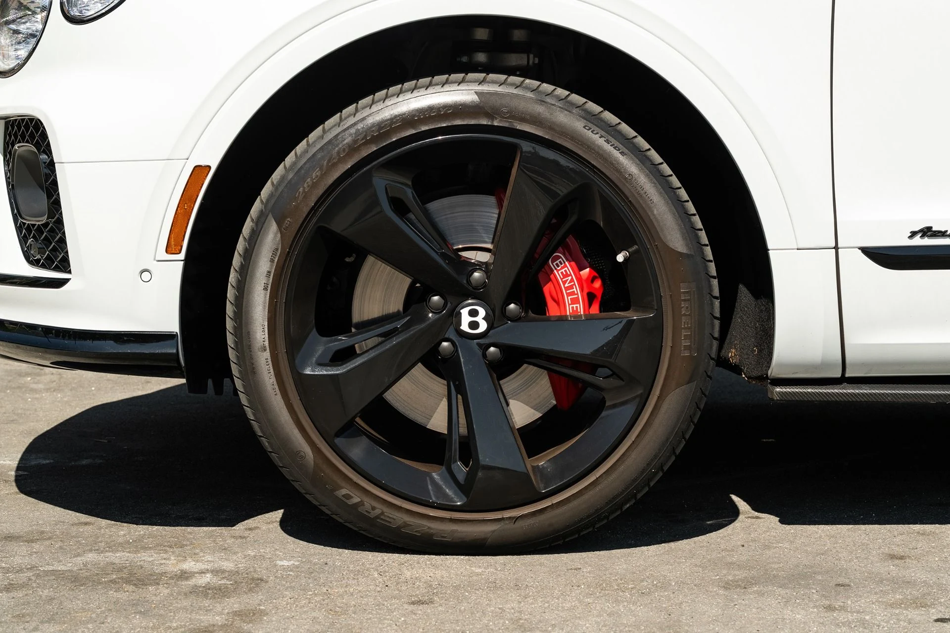 mph014_2612626044_Used_2023_Bentley_Bentayga_EWB_Azure_V8_1790986888_6082e292ea