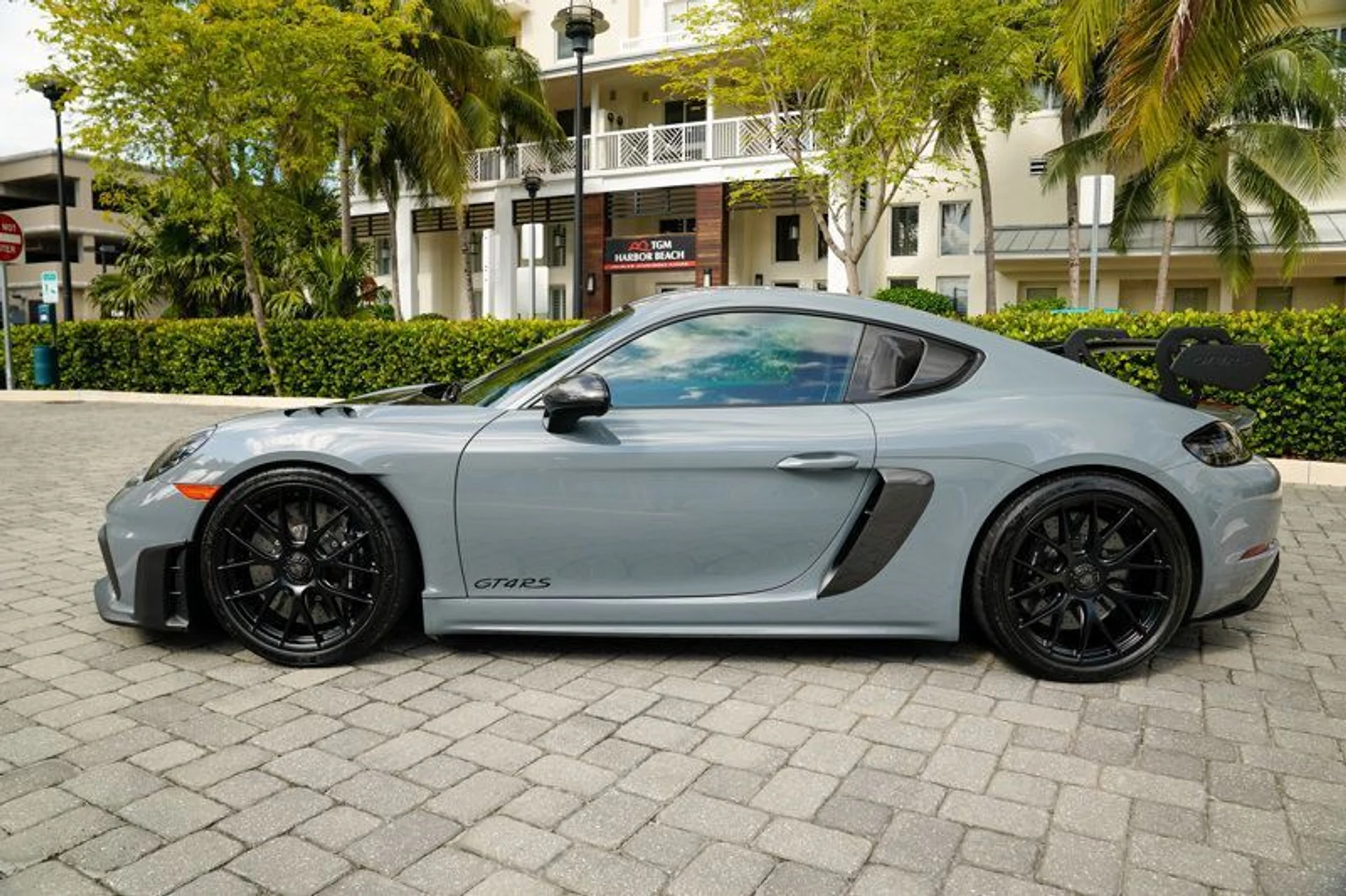 mph014_2615585582_22949520_15_800_57cbe21233