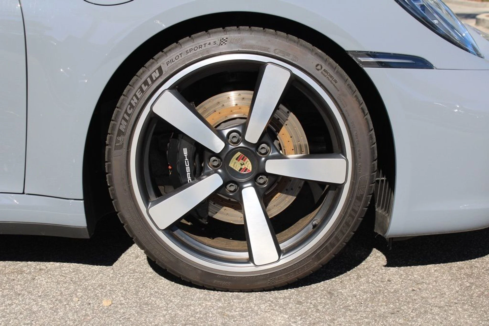 mph014_2619515693_0f70b73b7e9238f55b31b84939a1c6b4_c2de14d966