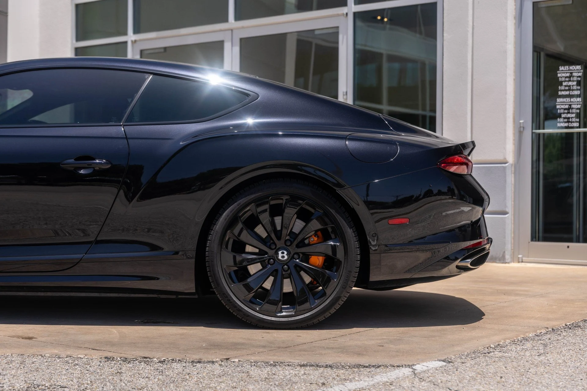 mph014_2625383362_Hi_Tech_Luxury_Imports_LLC_SCBCP_2_ZG_0_SC_023285_image_14_2699f87f4b