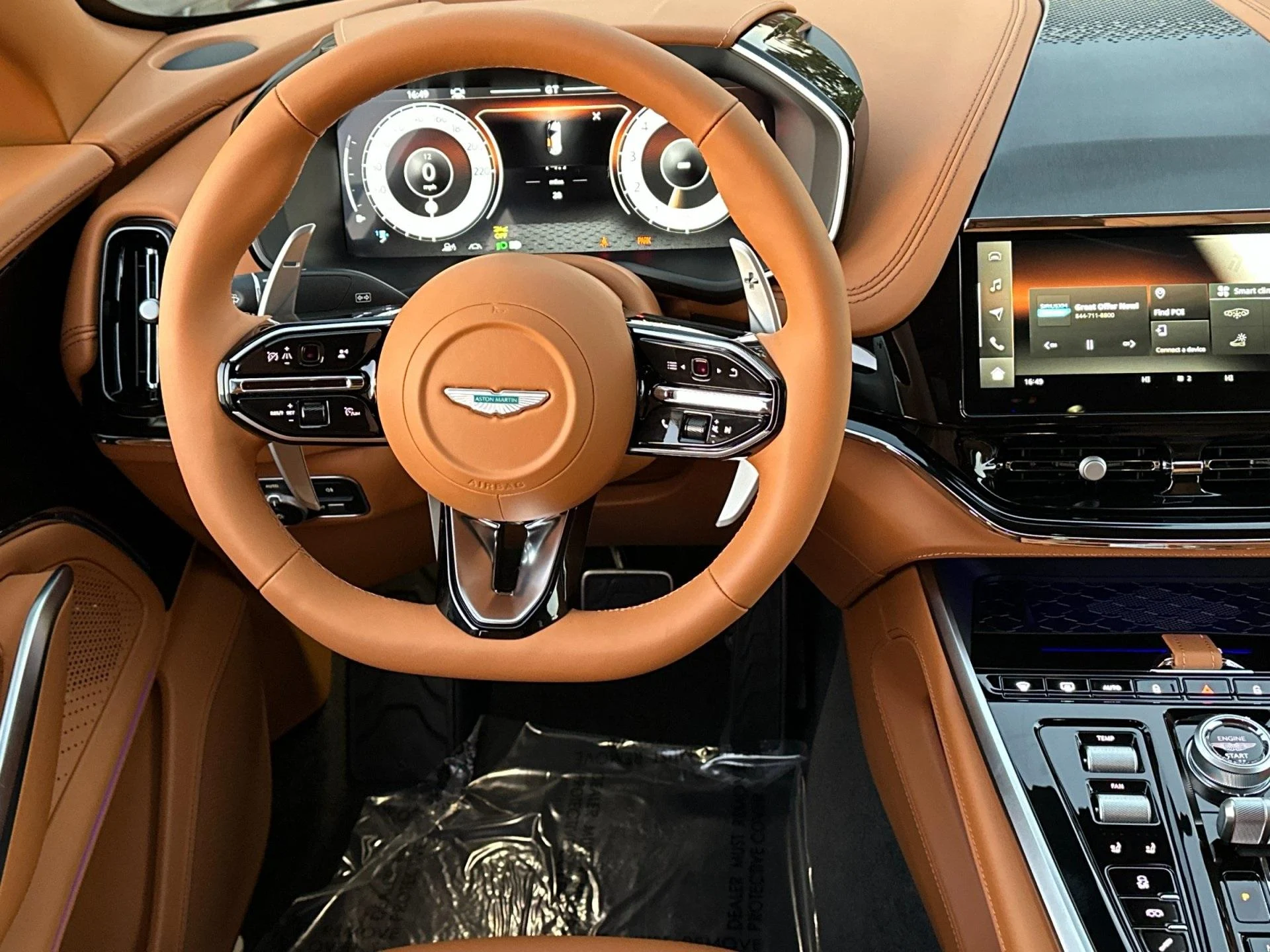 mph014_2631084902_New_2026_Aston_Martin_DBX_707_1764949832_95d6ec2dcc