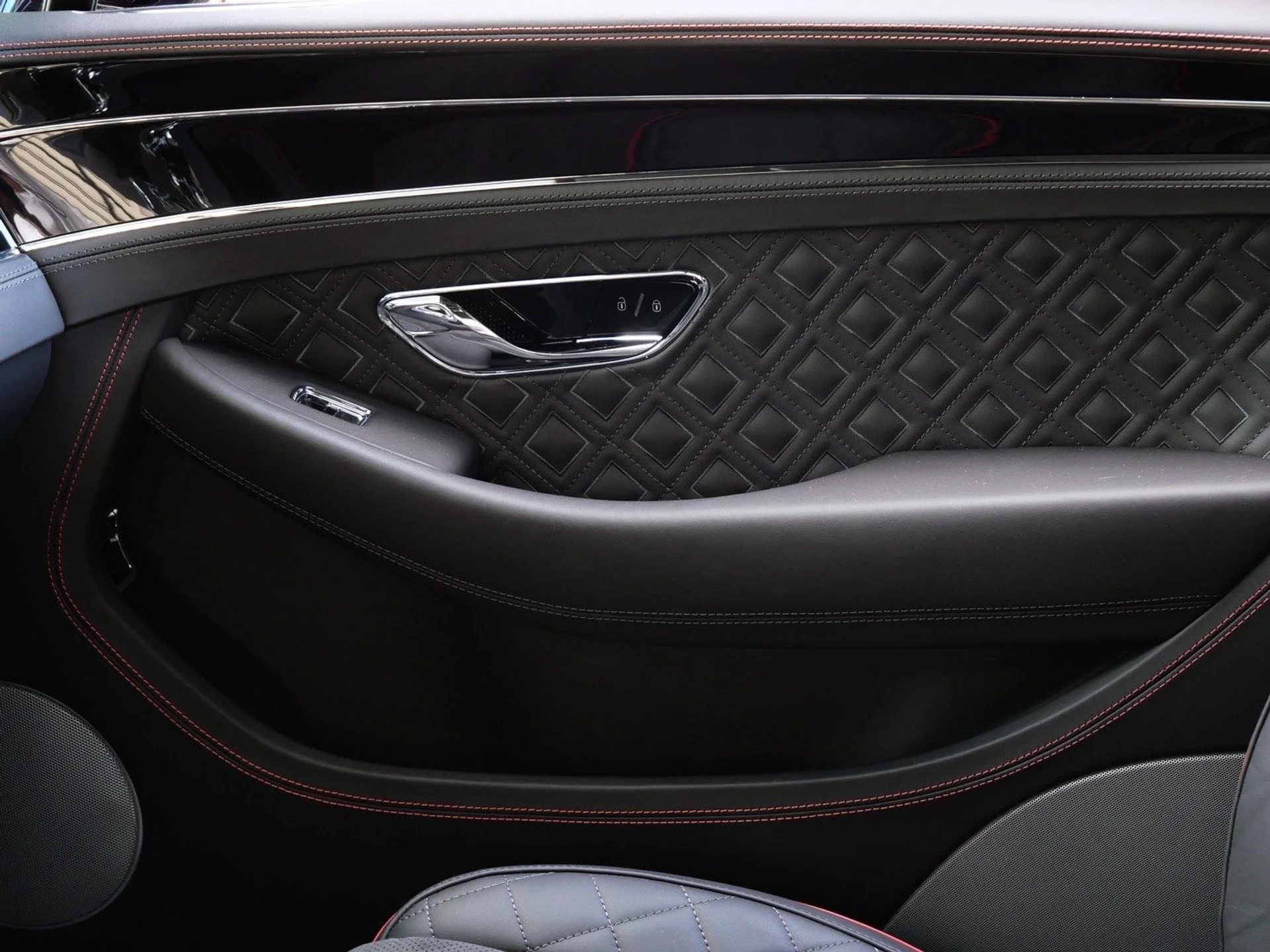 mph014_2636215318_639dc9071915889e1752ee83d1297c71x_0e928afe21