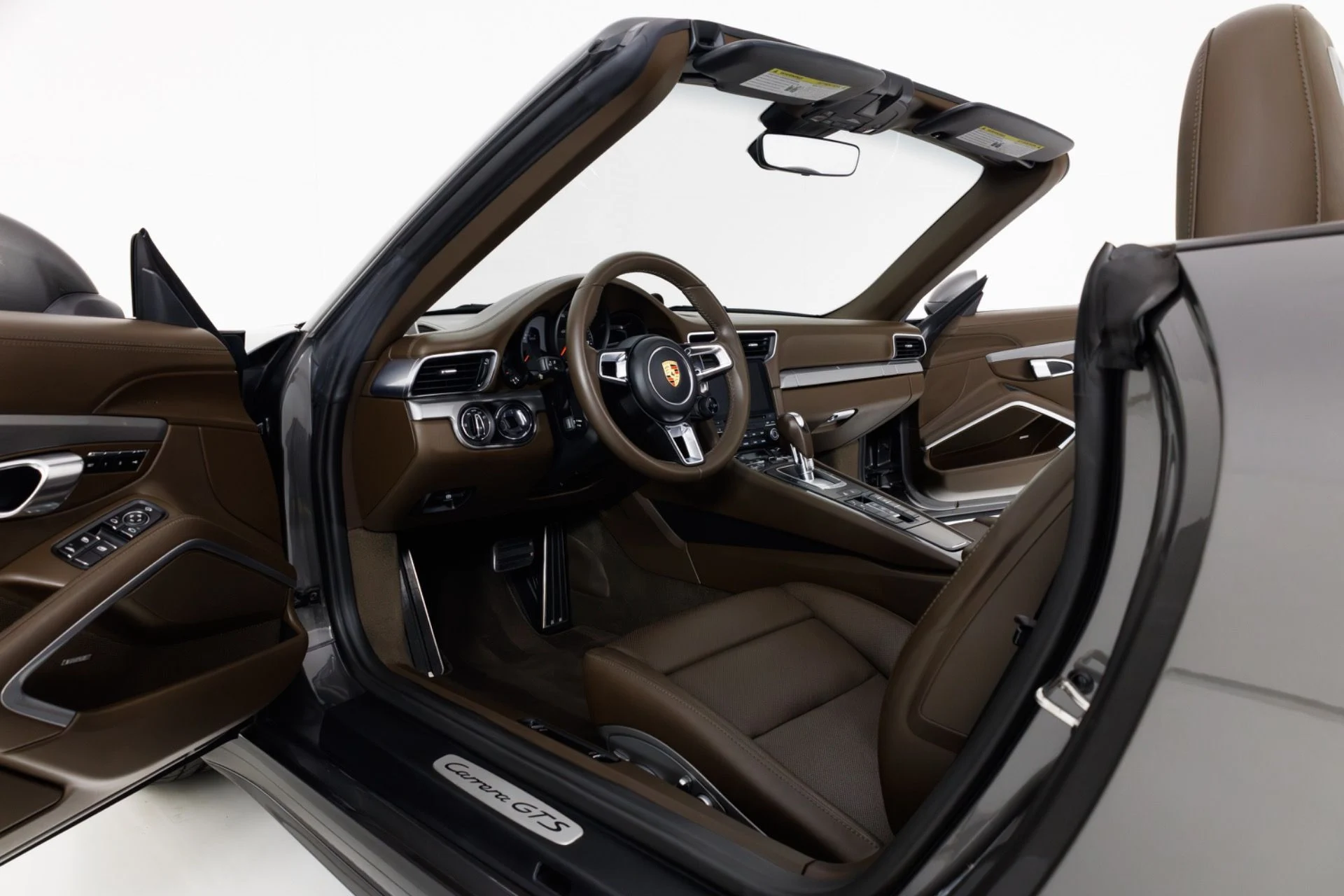 mph014_2637873184_Used_2017_Porsche_911_Carrera_GTS_1773687330_10f397fe0f