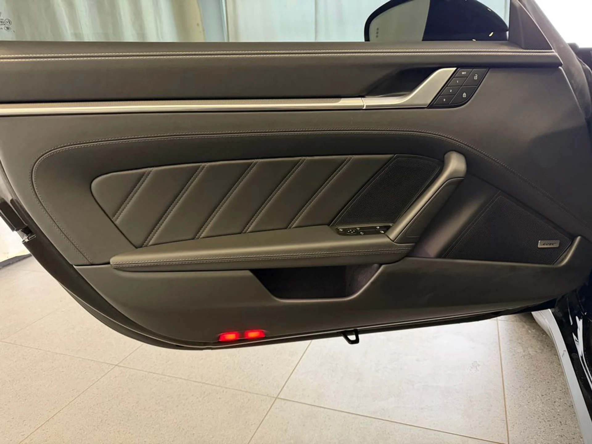 mph014_2638230306_1d601070ae15a3bd9d6cf864d325c5e0x_68c094b6be