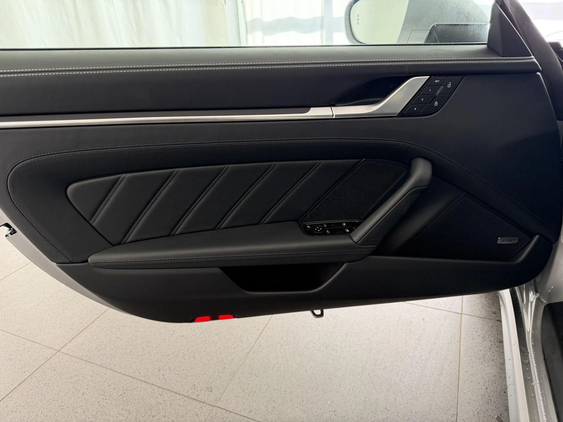 mph014_2639941062_455f67a7680ff493994634a9f98cefeex_a4f31736b7