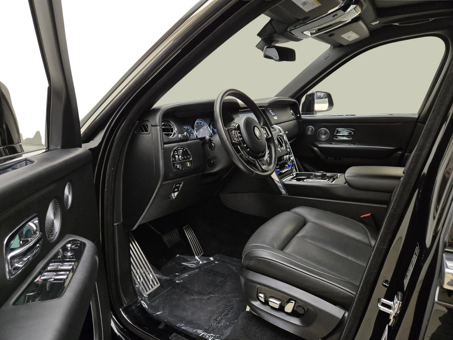 mph014_2641012489_Used_2020_Rolls_Royce_Cullinan_1759993084_d6b787f9df